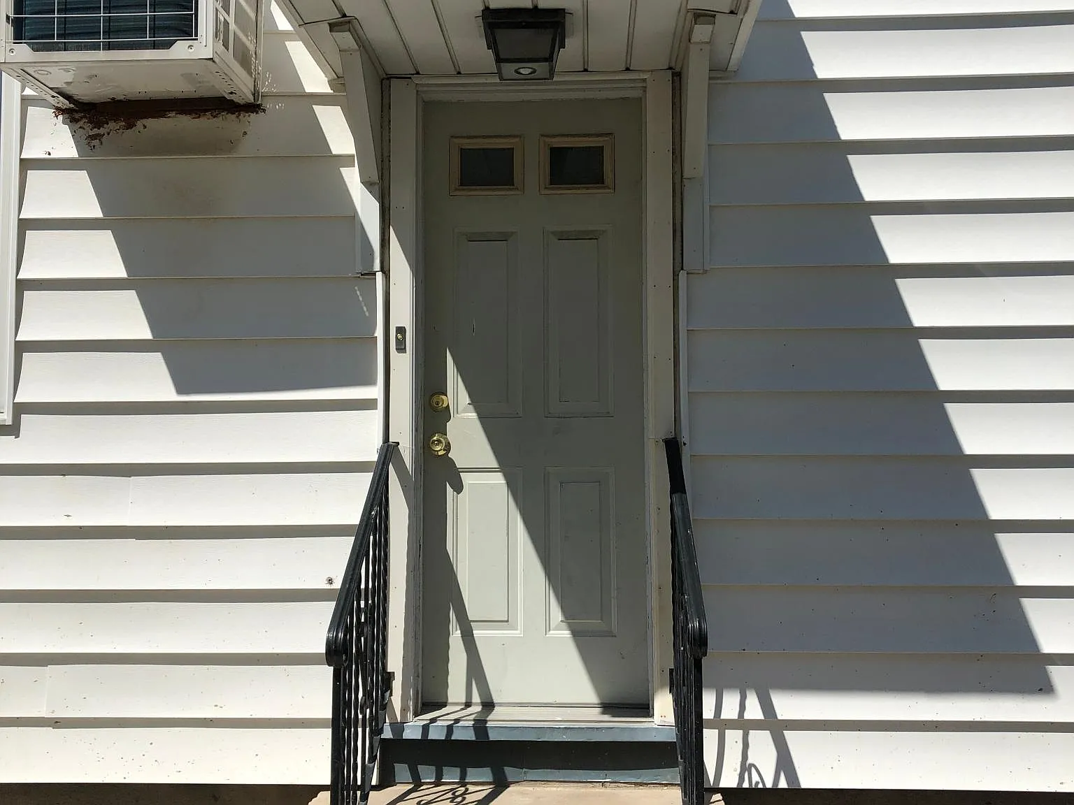 2 bed, 1493 sqft, $2,100 — Photo 1