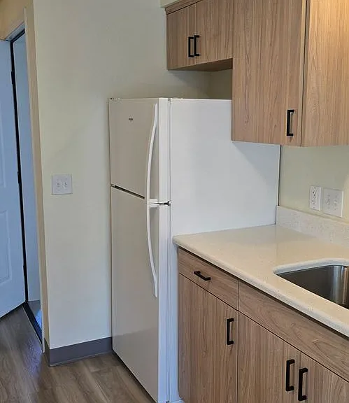 Winfou06-Columbia Village Apartments — Photo 30