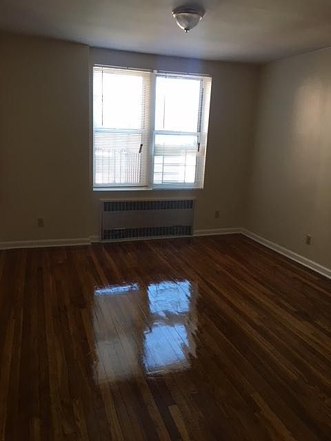 1st image of 14848 88th Ave APT 6N