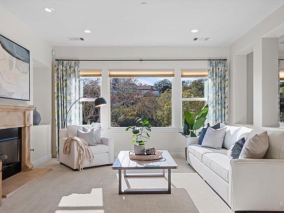 4th image of 124 Stonetree Lane