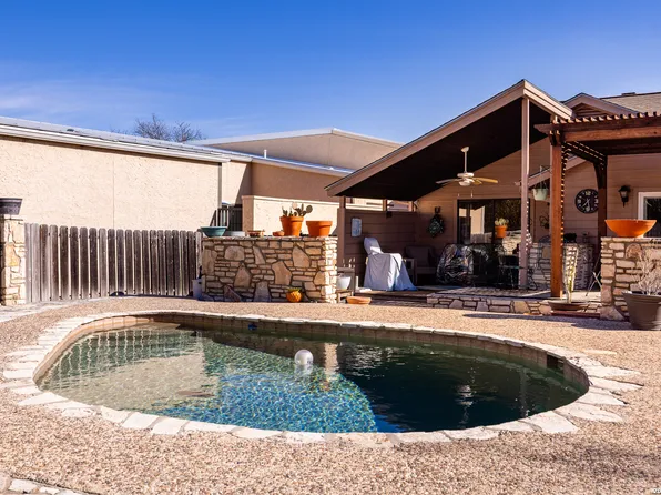 2329 Rock Creek, Kerrville, TX 78028