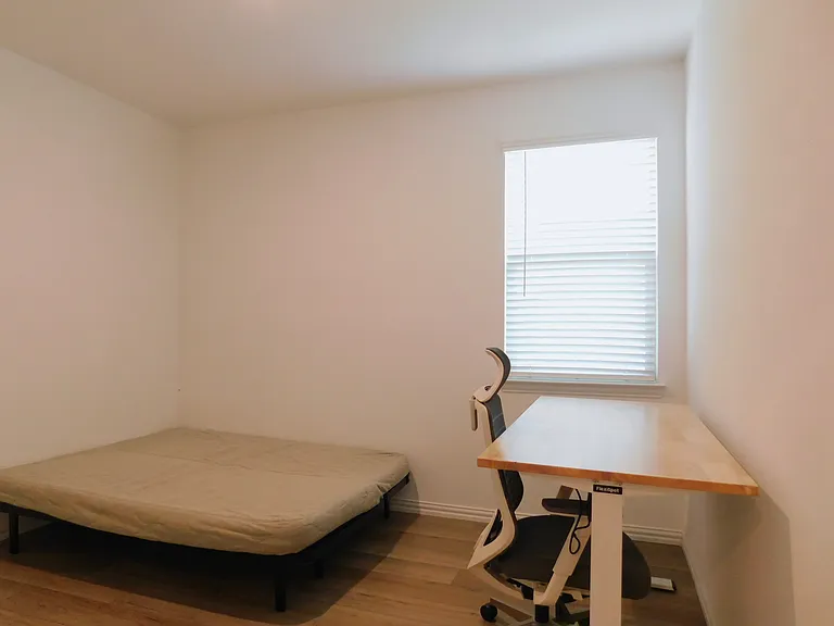 3500 Kingsview Dr — Photo 24