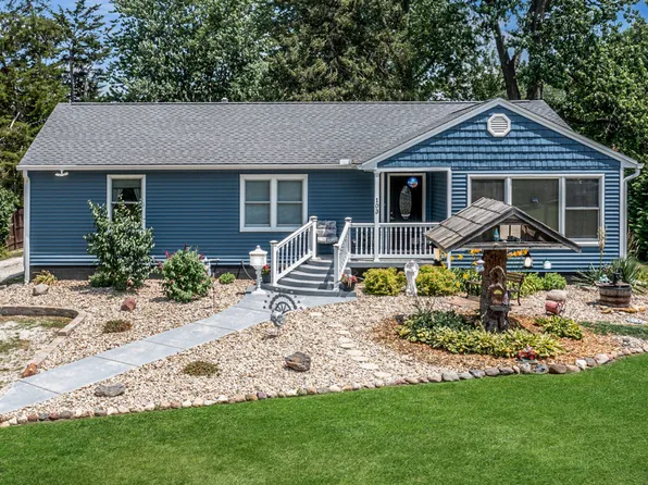 103 S Plum St, Princeton, IL 61356