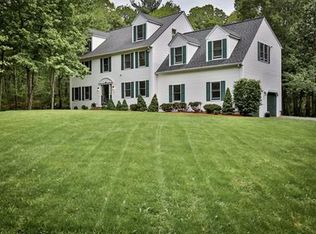 33 Valleywood Rd, Hopkinton, MA 01748
