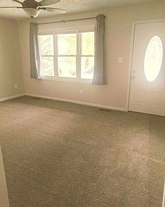 Spacious Bright Living Room