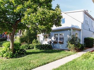 2835 Harvey Ave, Berwyn, IL 60402