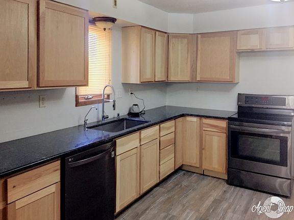  Newly remodeled kitchen