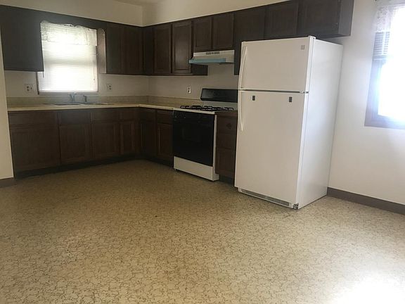 3rd image of 603 Blair Ave