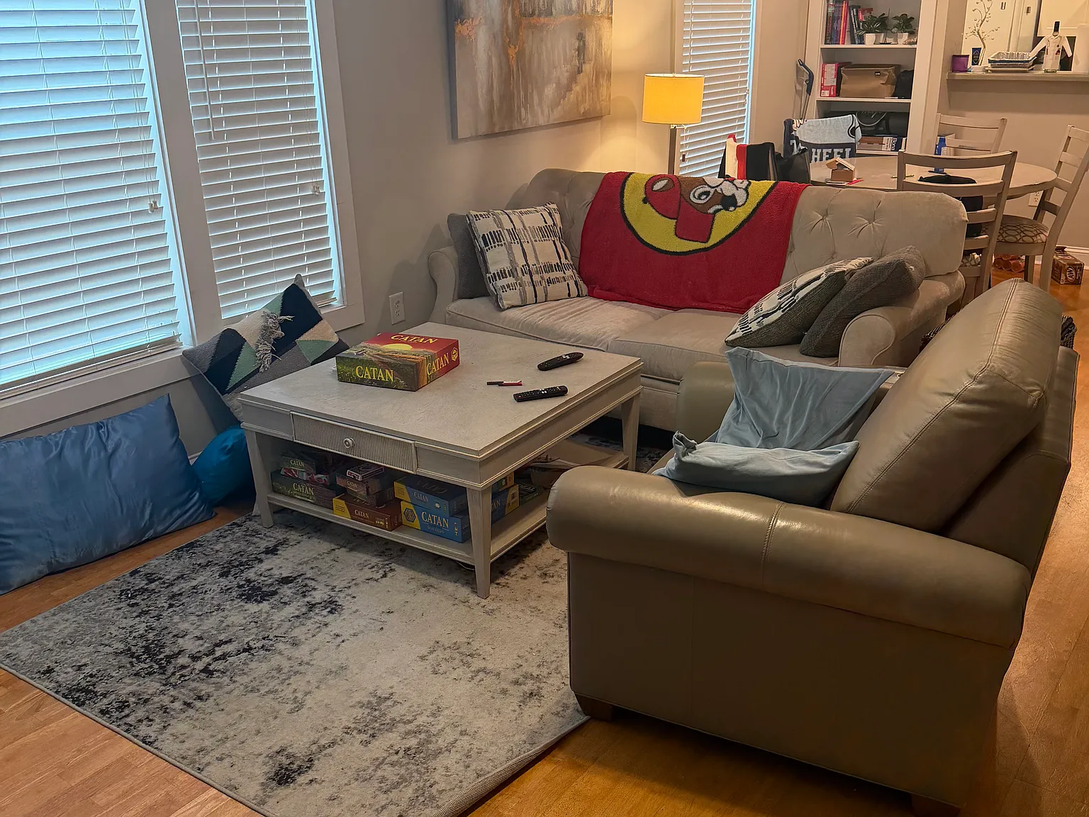 2 bed, 2.5 bath, 1120 sqft, $1,600 — Photo 2