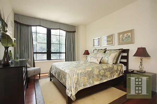 Sold by Halstead Property | media 7