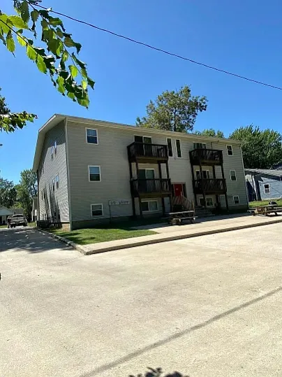 415 Grover St #3 — Photo 6