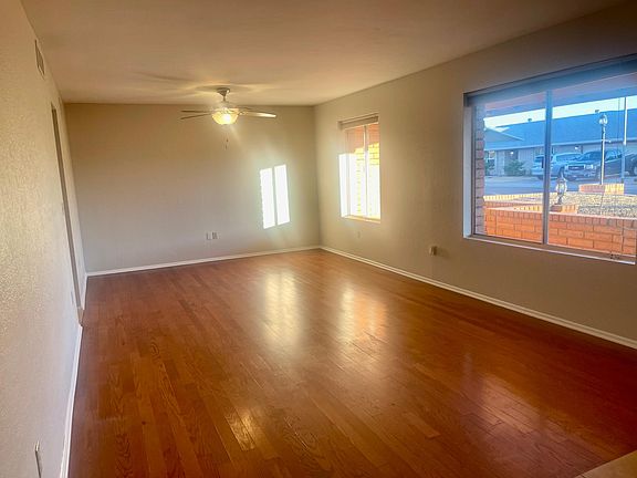 3rd image of 508 E Angela Dr