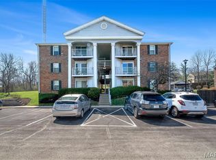 7410 Triwoods Dr APT E, Saint Louis, MO 63119