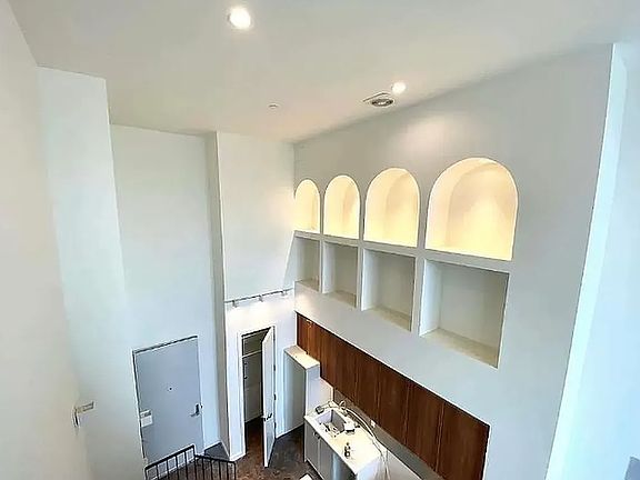 4th image of 179 N 8th St #2CC