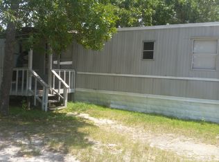 35 Lynn St, Spring Lake, NC 28390