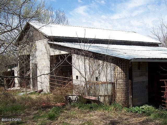 2nd image of 3379 Apricot Dr