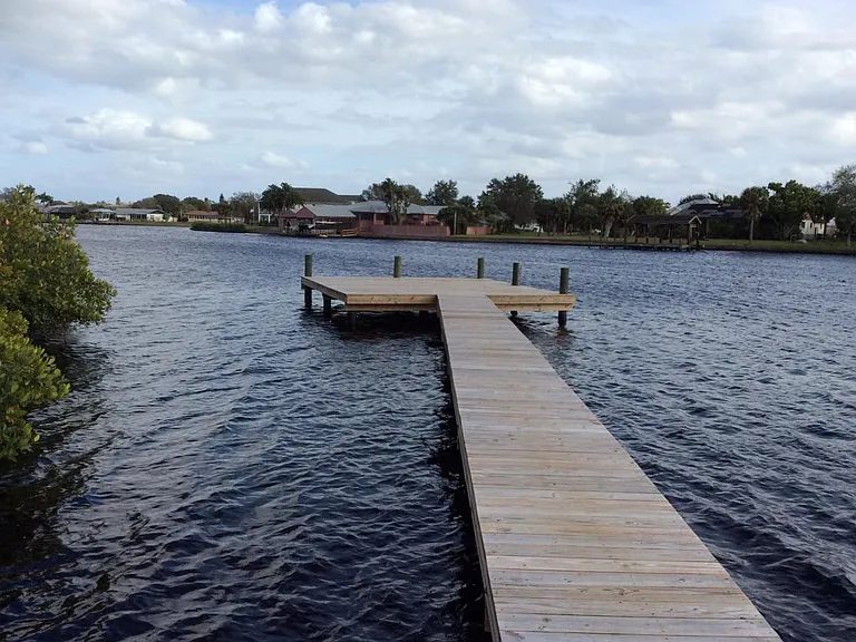 community dock