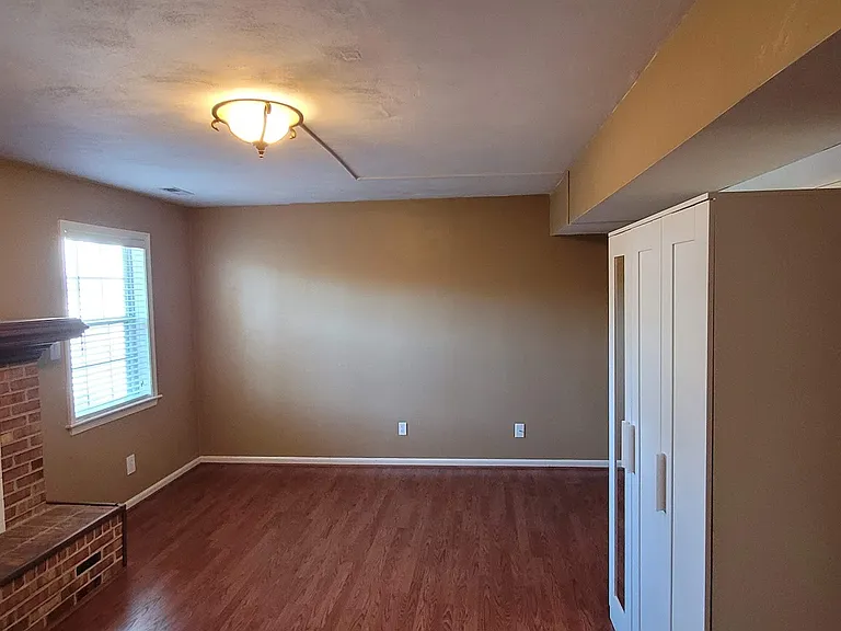 1278 Eaglewood Dr #5 — Photo 4
