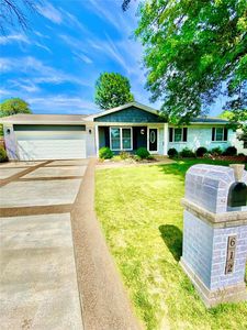 612 Riverside Dr, Saint Charles, MO, 63304