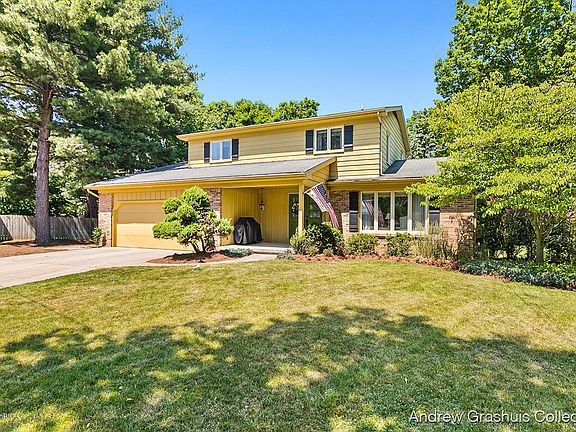 2nd image of 1164 Brookshire Ct SE