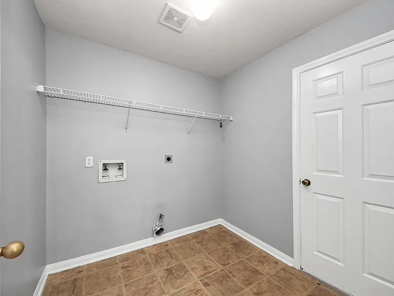 3506 Evergreen Square Trl — Photo 11