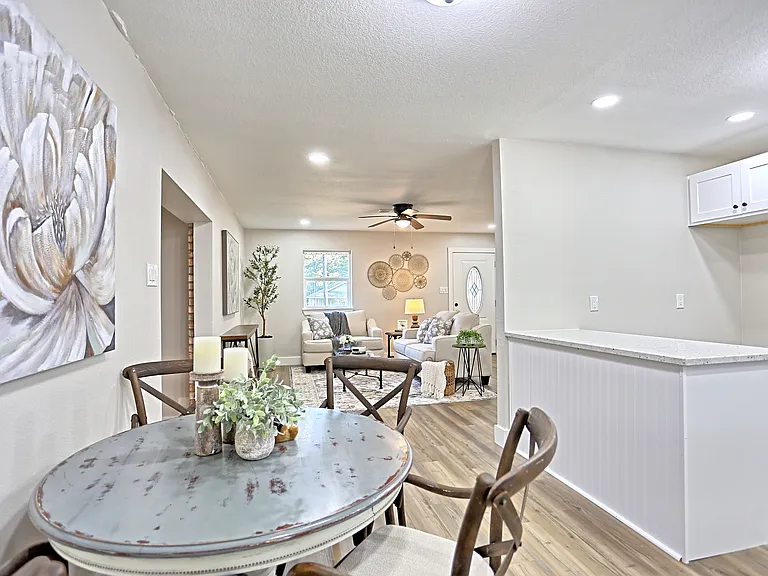 704 Natchez River Cir — Photo 3