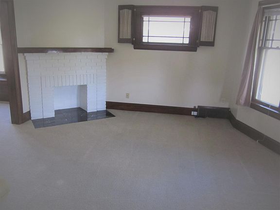 3rd image of 2508 E 124th Street # Second Floor