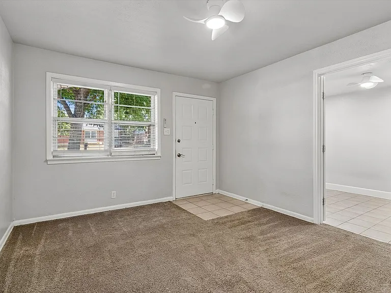 3800 Atlas Dr — Photo 4