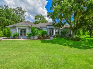1060 Fox Hunt Dr, Winter Haven, FL 33880
