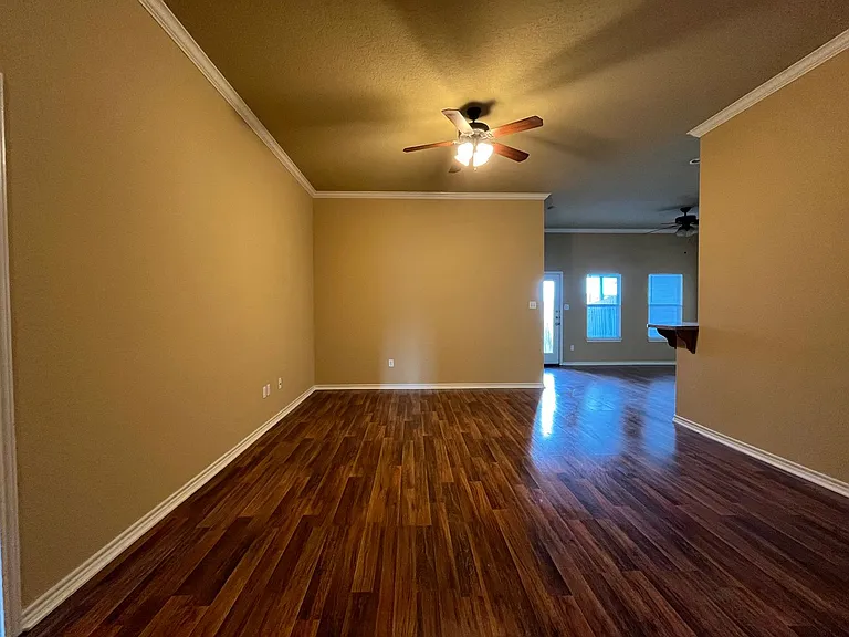 3040 Beauford St — Photo 3