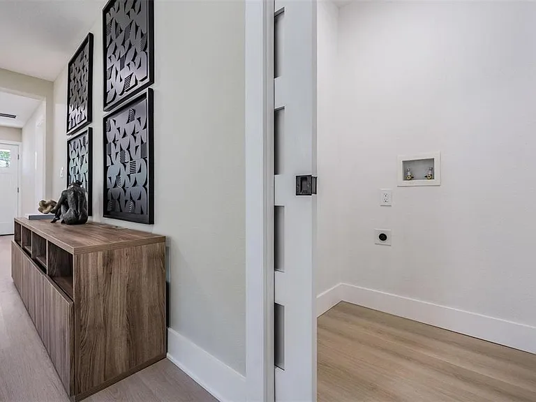 1104 S Lois Ave — Photo 17