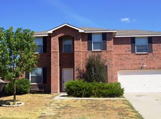 1224 McMillan Dr, Cedar Hill, TX 75104