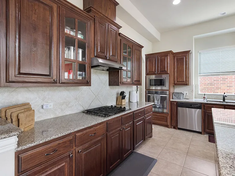 2573 Hannah Cir — Photo 4