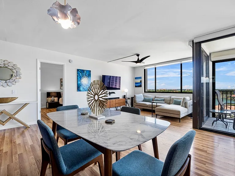 6287 Bahia Del Mar Cir #706 — Photo 10