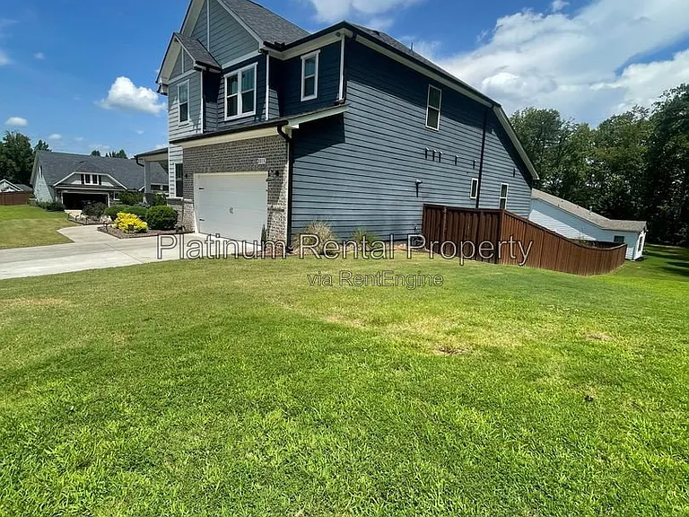 3215 Summerpoint Xing — Photo 2