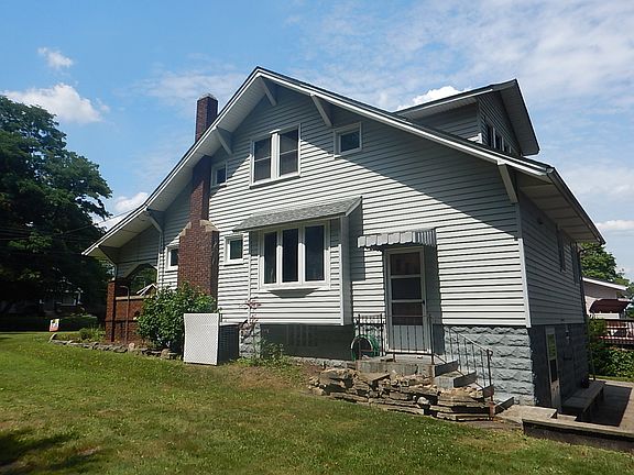 4th image of 879 Eastland Ave