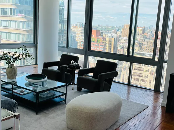 111 West 67th Street image 1 of 8