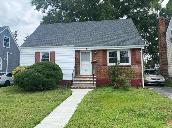 105 N Montague Street, Valley Stream, NY 11580