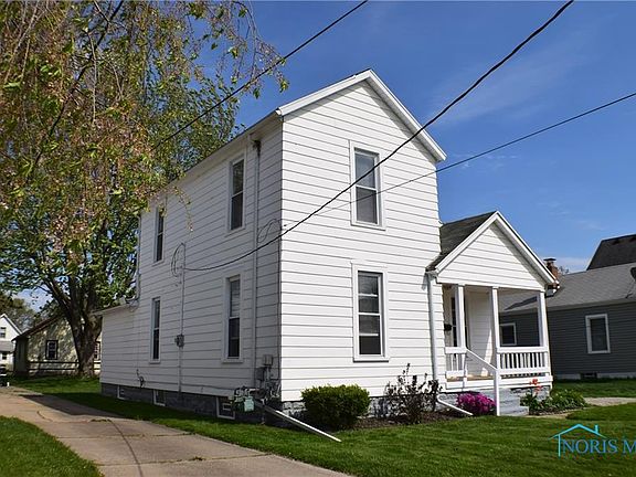 2nd image of 156 Bacon St