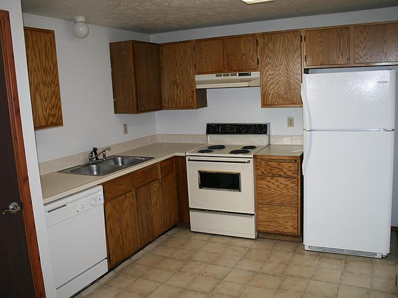 2nd image of 1811 W College Ave APT 2