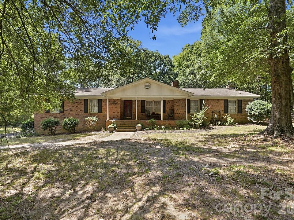 1st image of 4323 Weddington Rd