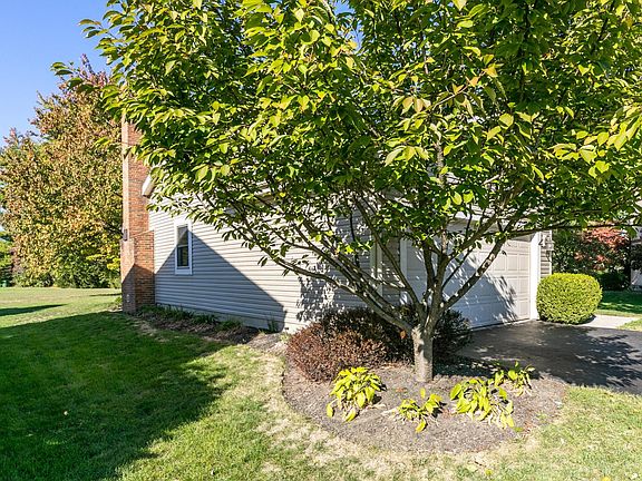 3rd image of 6919 Fallen Timbers Dr