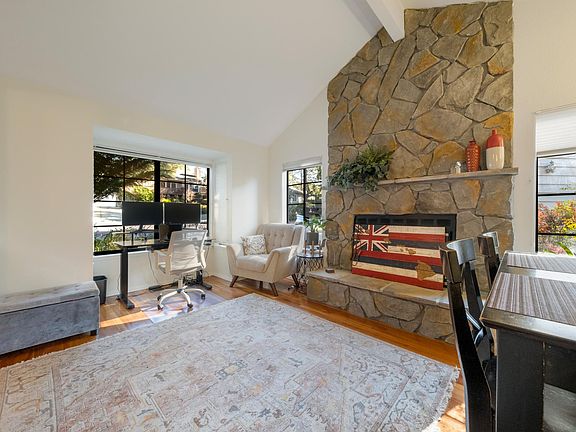 4th image of 102 Viki Ct