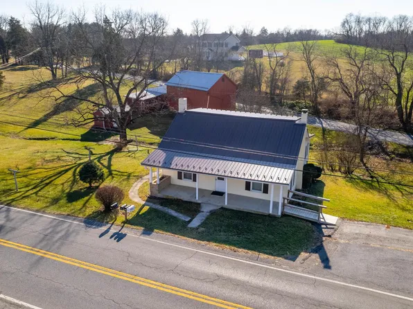 15419 Fairview Rd, Hagerstown, MD 21740