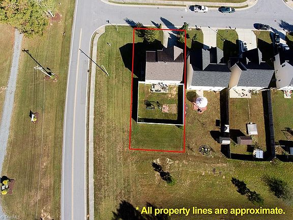 2nd image of 1005 Wild Wolf Dr