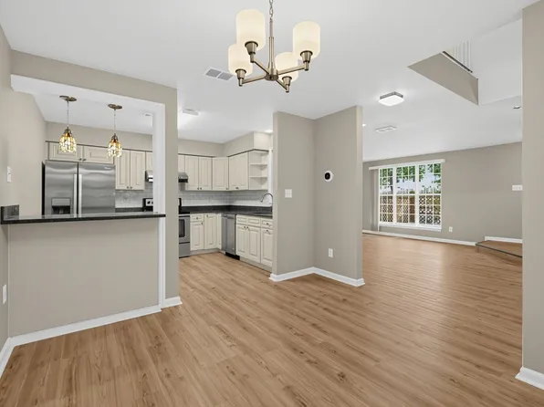 13631 Winterspoon Ln, Germantown, MD 20874