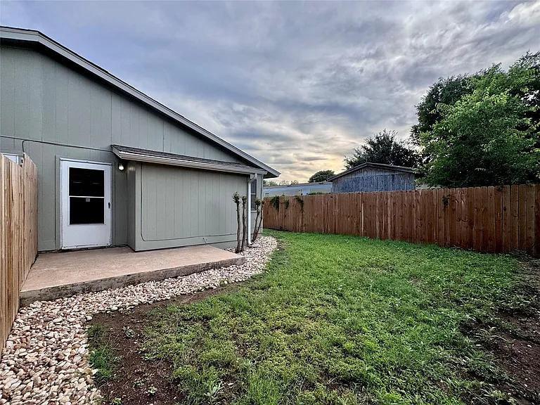 2110 Blue Meadow Dr #A — Photo 2