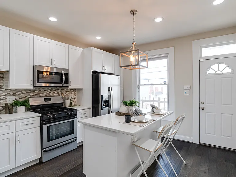 442 N Linwood Ave — Photo 10