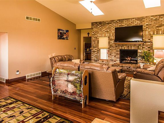 4th image of 40 Posada Dr