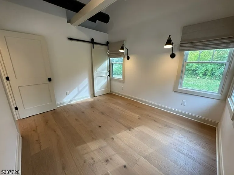 24 Lakeview Point Ave — Photo 19